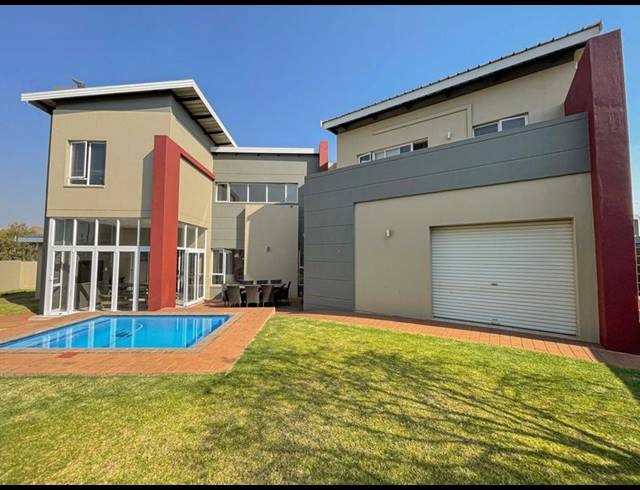 3 BEDROOM HOUSE FOR SALE IN MIDSTREAM MEADOWS